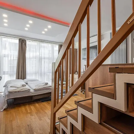 Eclipse Elegance Apartament *