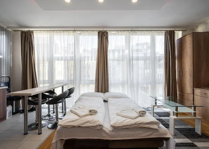 Apartment Eclipse Elegance